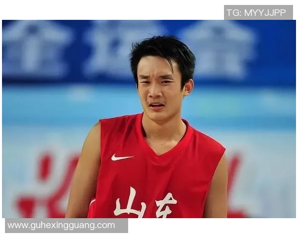 五年前的今天丁彦雨航与山东男篮续约两年成就辉煌新篇章 五年前的今天丁彦雨航与山东男篮续约两年成就辉煌新篇章